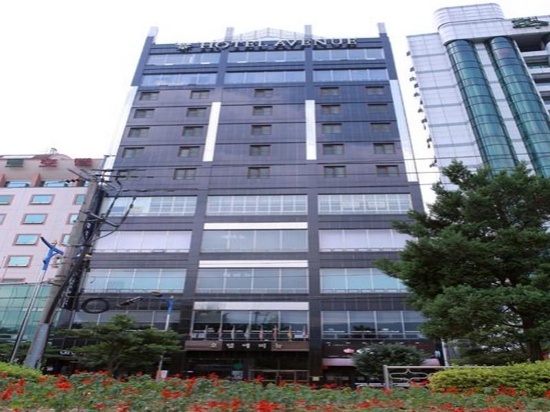 Hotel Avenue Changwon Exterior foto